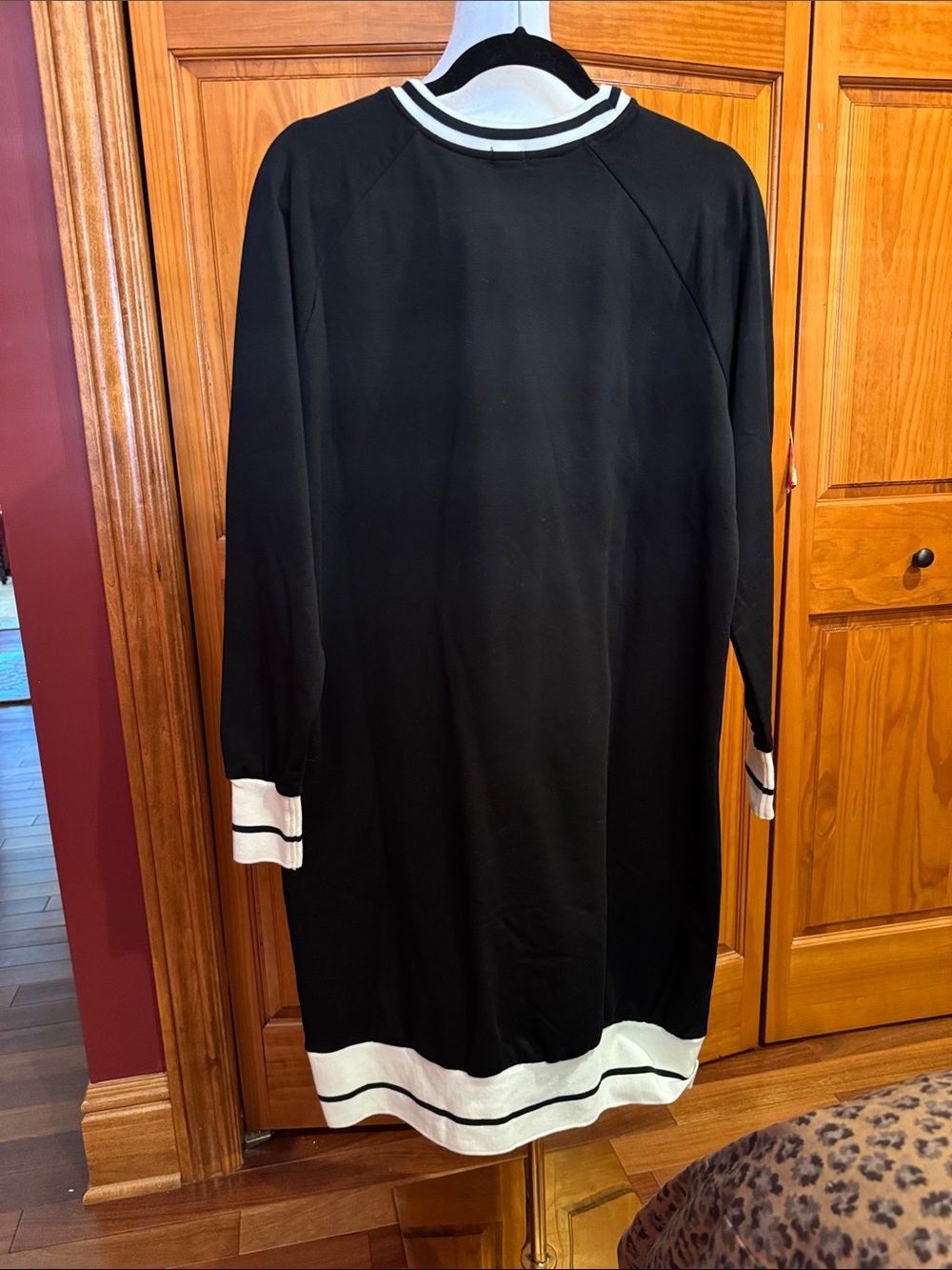 Aleeza Black Lyra Lounge Dress with Ivory Contrast Trim and Drawstring - Picture 2 of 5